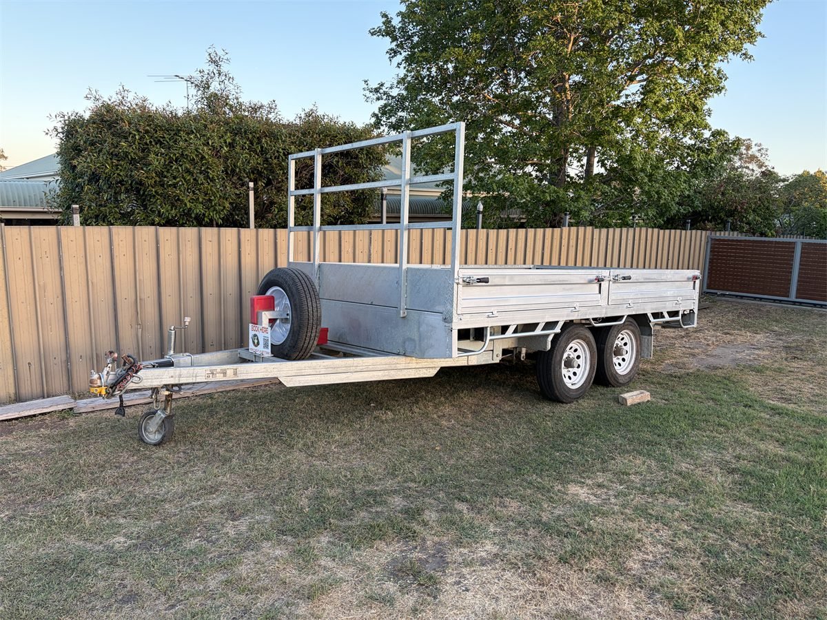 3.5T tandem flat top trailer hire at East Branxton photo 1